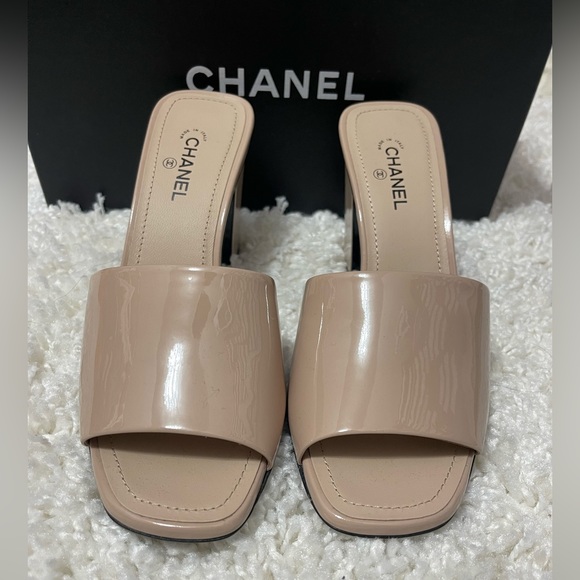 CHANEL 22C Mules Size 36.5 - Picture 3 of 6